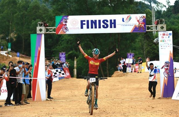 SEA Games 31 : le Vietnam decroche l’or en cross-country olympique feminin hinh anh 1