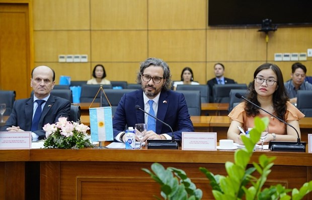 Vietnam y Argentina apuntan su cooperación en nuevos sectores potenciales en la Parte 3