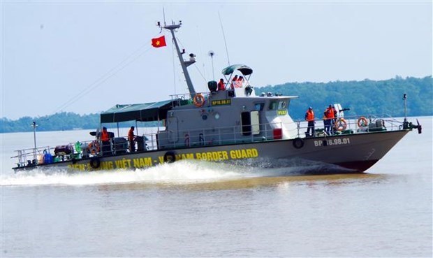 Un navire de peche avec a son bord 18 personnes porte disparu au large de la province de Binh Thuan hinh anh 1