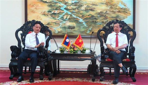 Thua Thien-Hue et Savannakhet (Laos) renforcent leur cooperation hinh anh 1
