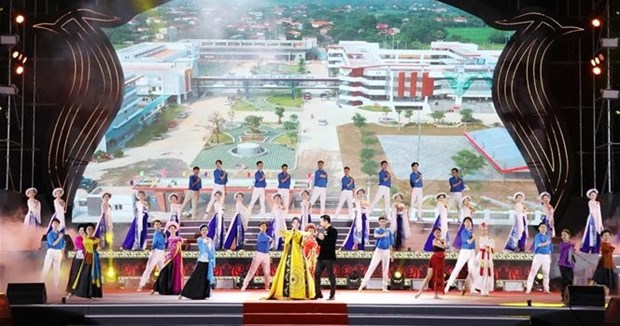 Ouverture du Festival de Trang An 2022 dans la province de Ninh Binh hinh anh 1
