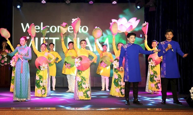 La 47e Fete nationale du Laos celebree a Ho Chi Minh-Ville hinh anh 1