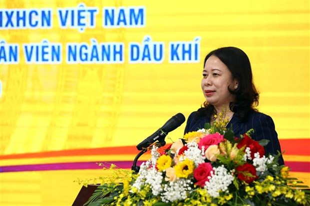 La vice-presidente Vo Thi Anh Xuan rend visite au joint-venture gazo-petrolier Vietsovpetro hinh anh 2