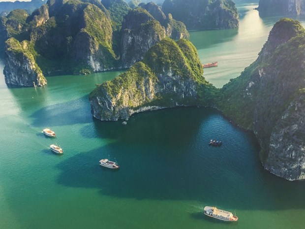 La baie d’Ha Long parmi les 25 plus belles destinations du monde par CNN hinh anh 1