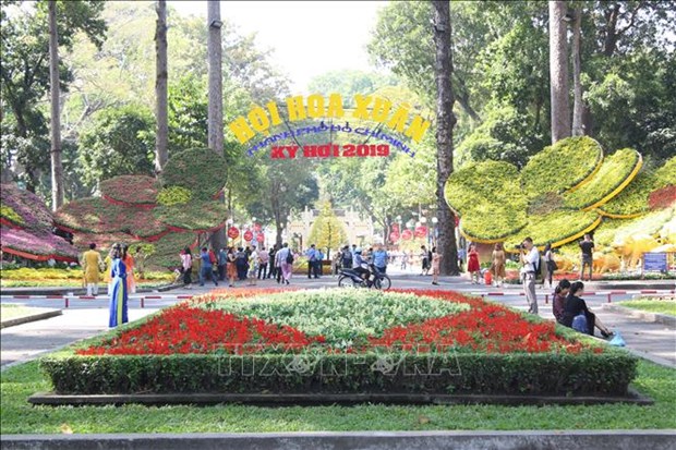Plus d’un million de visiteurs a la Fete des fleurs du printemps de HCM-Ville hinh anh 1