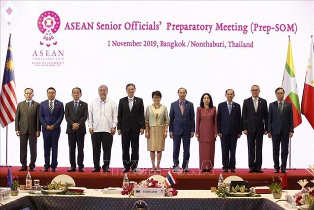 La reunion des fonctionnaires examine la preparation du 35e Sommet de l'ASEAN hinh anh 1
