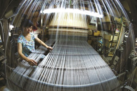 La soie vietnamienne, une histoire millenaire a valoriser hinh anh 1