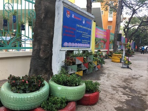 A Hanoi, des depotoirs transformes en jardinets de fleurs hinh anh 2