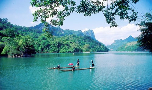 Le Vietnam veut inscrire le site Ba Be–Na Hang au patrimoine mondial hinh anh 2