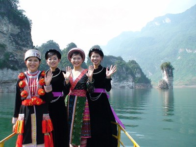 Le Vietnam veut inscrire le site Ba Be–Na Hang au patrimoine mondial hinh anh 1