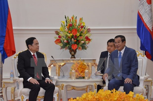 Les dirigeants cambodgiens recoivent le president du Front de la Patrie du Vietnam hinh anh 1