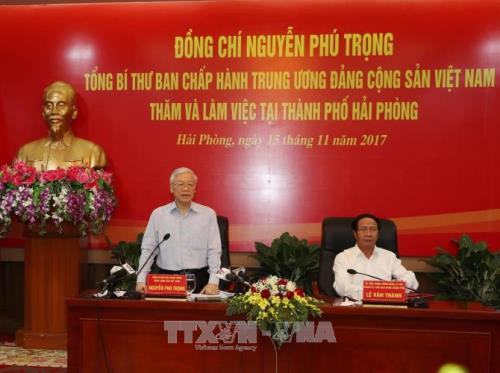 Le secretaire general Nguyen Phu Trong travaille a Hai Phong hinh anh 1