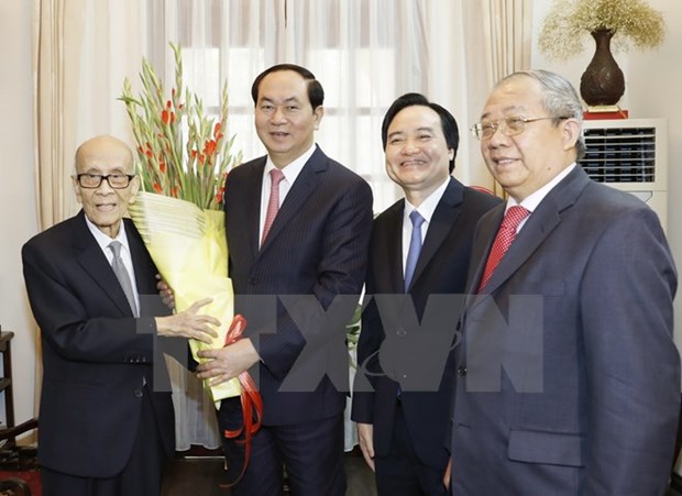 Les dirigeants rendent hommage aux enseignants vietnamiens hinh anh 1