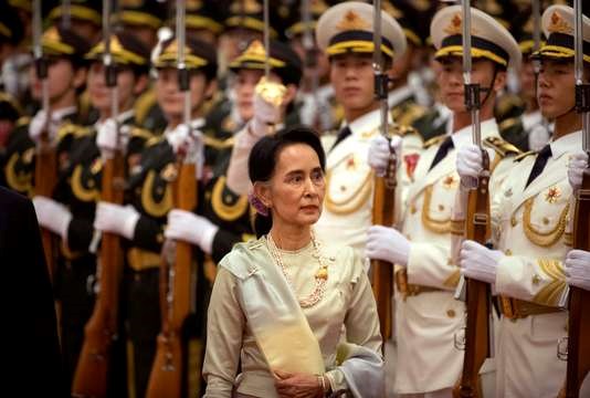 Myanmar-Chine : Aung San Suu Kyi effectuera une visite en Chine hinh anh 1