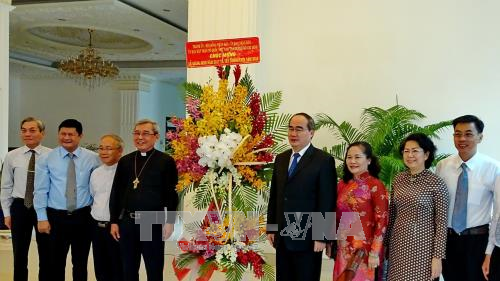 Noel : Ho Chi Minh-Ville adresse les vœux aux catholiques hinh anh 1