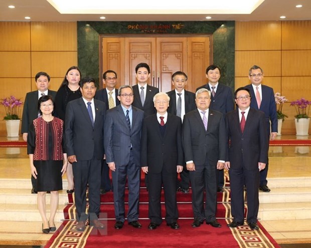 Le secretaire general Nguyen Phu Trong recoit les ambassadeurs de l’ASEAN hinh anh 1