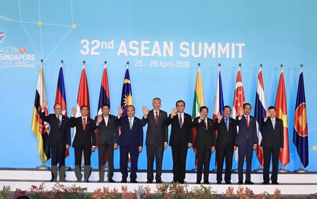 Le 32e Sommet de l'ASEAN se clot sur un succes a Singapour hinh anh 1