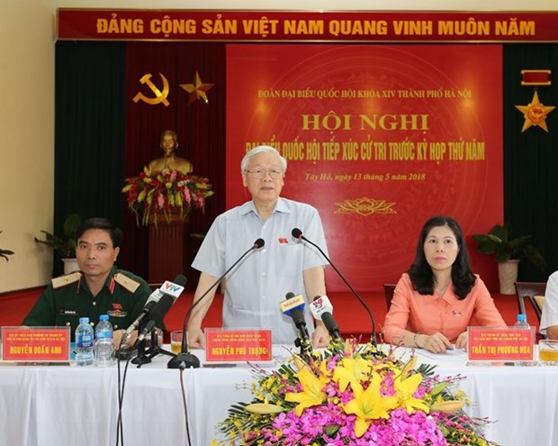 Le leader du PCV Nguyen Phu Trong a l’ecoute des electeurs hanoiens hinh anh 1