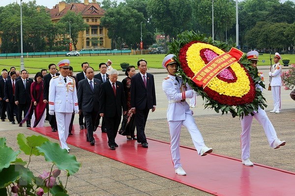 Ouverture de la 5e session de l’AN de la 14e legislature a Hanoi hinh anh 1