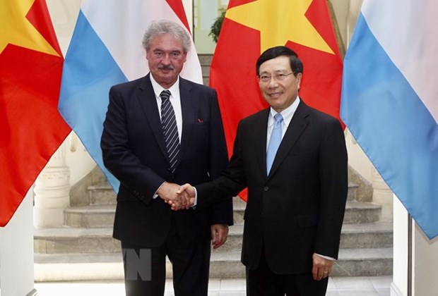 Le PM Pham Binh Minh recoit le ministre luxembourgeois des AE et europeennes hinh anh 1