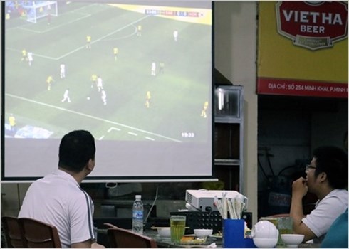 Mondial-2018: la passion carabinee des supporters vietnamiens a Hanoi hinh anh 2