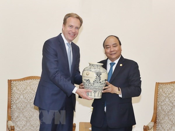 Le PM veut le soutien du WEF pour promouvoir les images du Vietnam hinh anh 1