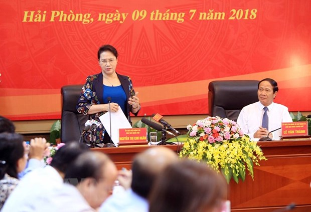 La presidente de l’AN en visite de travail a Hai Phong hinh anh 1