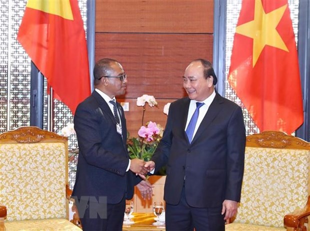 WEF ASEAN 2018 : le PM recoit le ministre des Affaires etrangeres et de la Cooperation du Timor-Est hinh anh 1