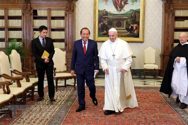 Le vice-PM Truong Hoa Binh rencontre les dirigeants du Vatican hinh anh 1