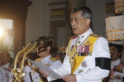 Le roi thailandais publie un decret pour les elections generales hinh anh 1