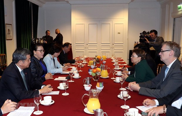La presidente de l’AN du Vietnam rencontre des dirigeants du groupe Safran hinh anh 1