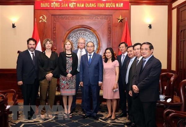 La ministre neerlandaise de l’Infrastructure a Ho Chi Minh-Ville hinh anh 1