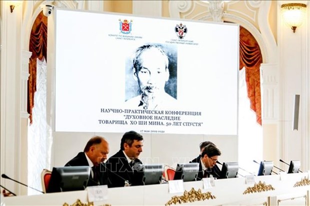 Symposium sur l'heritage spirituel du president Ho Chi Minh en Russie hinh anh 1