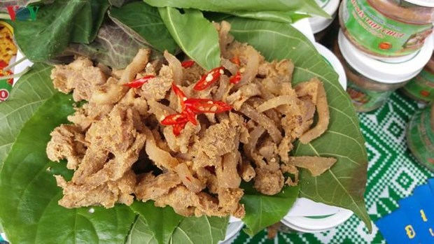 Le sanglier fermente, une specialite culinaire des Muong de Phu Tho hinh anh 1