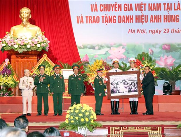 La 70e Journee des soldats volontaires et experts vietnamiens au Laos a Hanoi hinh anh 2
