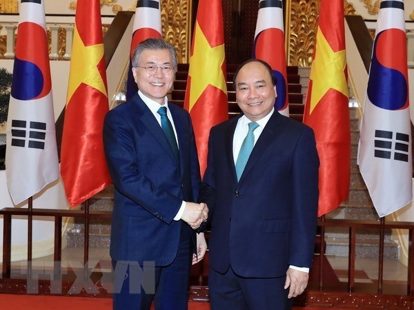 Le Premier ministre Nguyen Xuan Phu en Republique de Coree pour booster les liens hinh anh 1