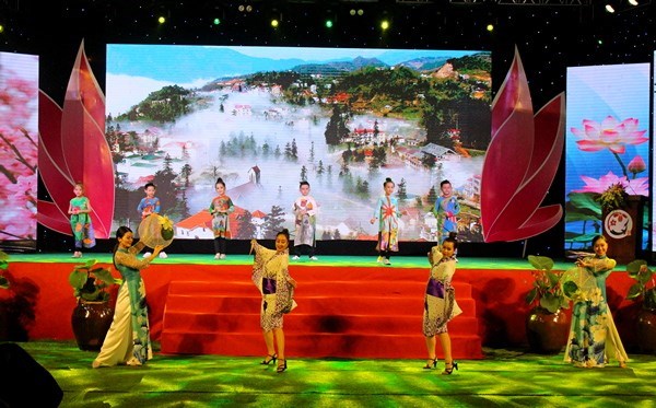 Cloture du 5e festival d'echange culturel entre le Vietnam et le Japon hinh anh 1