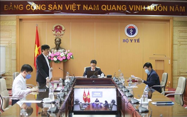 Le vice-PM Vu Duc Dam exhorte a rester vigilant dans la lutte contre le COVID-19 hinh anh 1