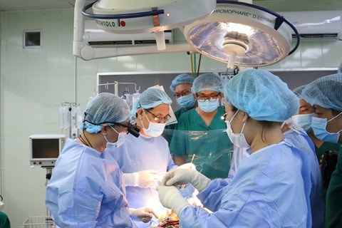 Gros succes pour une transplantation cardiaque a l'hopital Cho Ray hinh anh 1