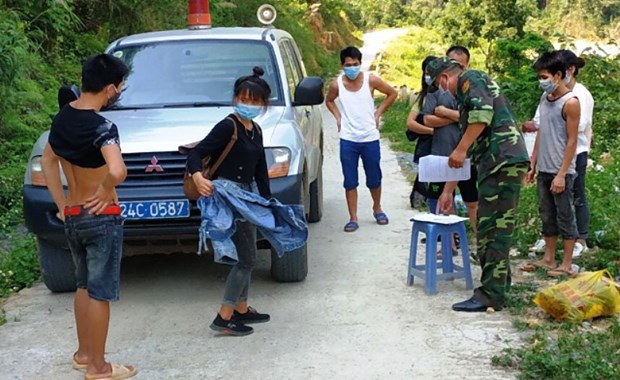 Neuf arrestations pour entree illegale au Vietnam hinh anh 1