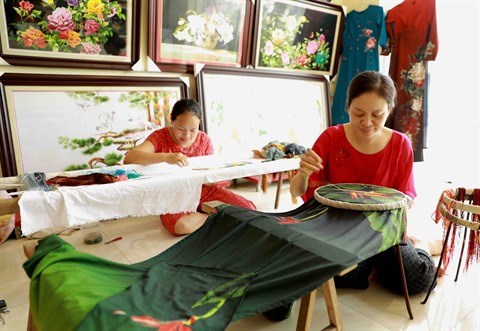 Hanoi ameliore les circuits dans les villages de metier et prepare l’apres-crise hinh anh 1