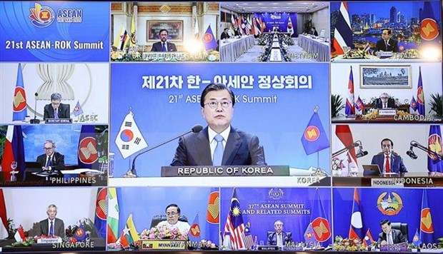 ASEAN 2020: le president sud-coreen publie une nouvelle politique pour renforcer les liens avec l'ASEAN hinh anh 1