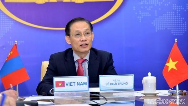 Consultation politique Vietnam-Mongolie au niveau de vice-ministre des AE hinh anh 1