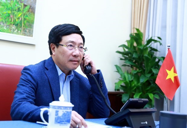 Vietnam-Etats-Unis : conversation telephonique entre Pham Binh Minh et Mike Pompeo hinh anh 1