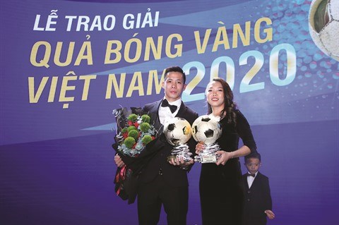 Football: Van Quyet remporte son premier Ballon d’Or, Huynh Nhu reussit le triple hinh anh 1