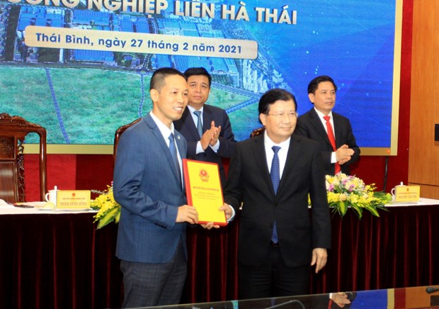 Thai Binh : favoriser les investissements dans la zone industrielle de Lien Ha Thai hinh anh 2