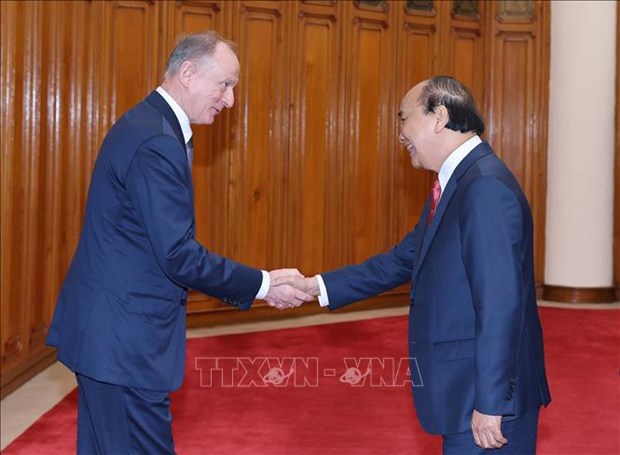 Le Premier ministre Nguyen Xuan Phuc recoit le general russe Nikolai Patrouchev hinh anh 1