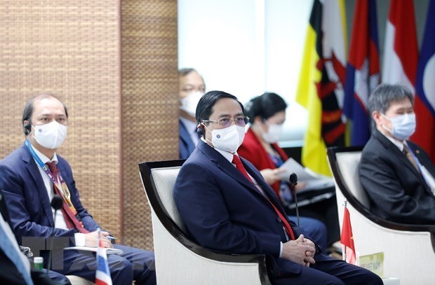 Le PM Pham Minh Chinh termine son voyage pour la reunion des dirigeants de l'ASEAN hinh anh 1