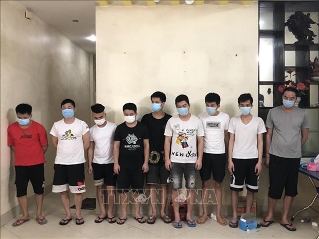 La police de Vinh Phuc et Ho Chi Minh-Ville traitent les entrees illegales hinh anh 1