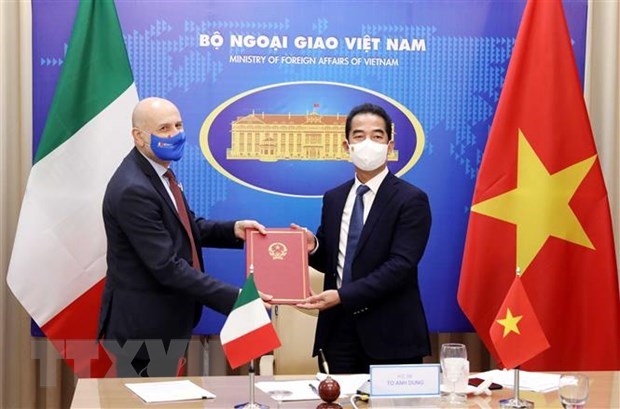 Vietnam - Italie : 3e consultation politique au niveau vice-ministeriel des Affaires etrangeres hinh anh 2